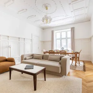  Apartment Large In By Tivoli Gardens Dänemark